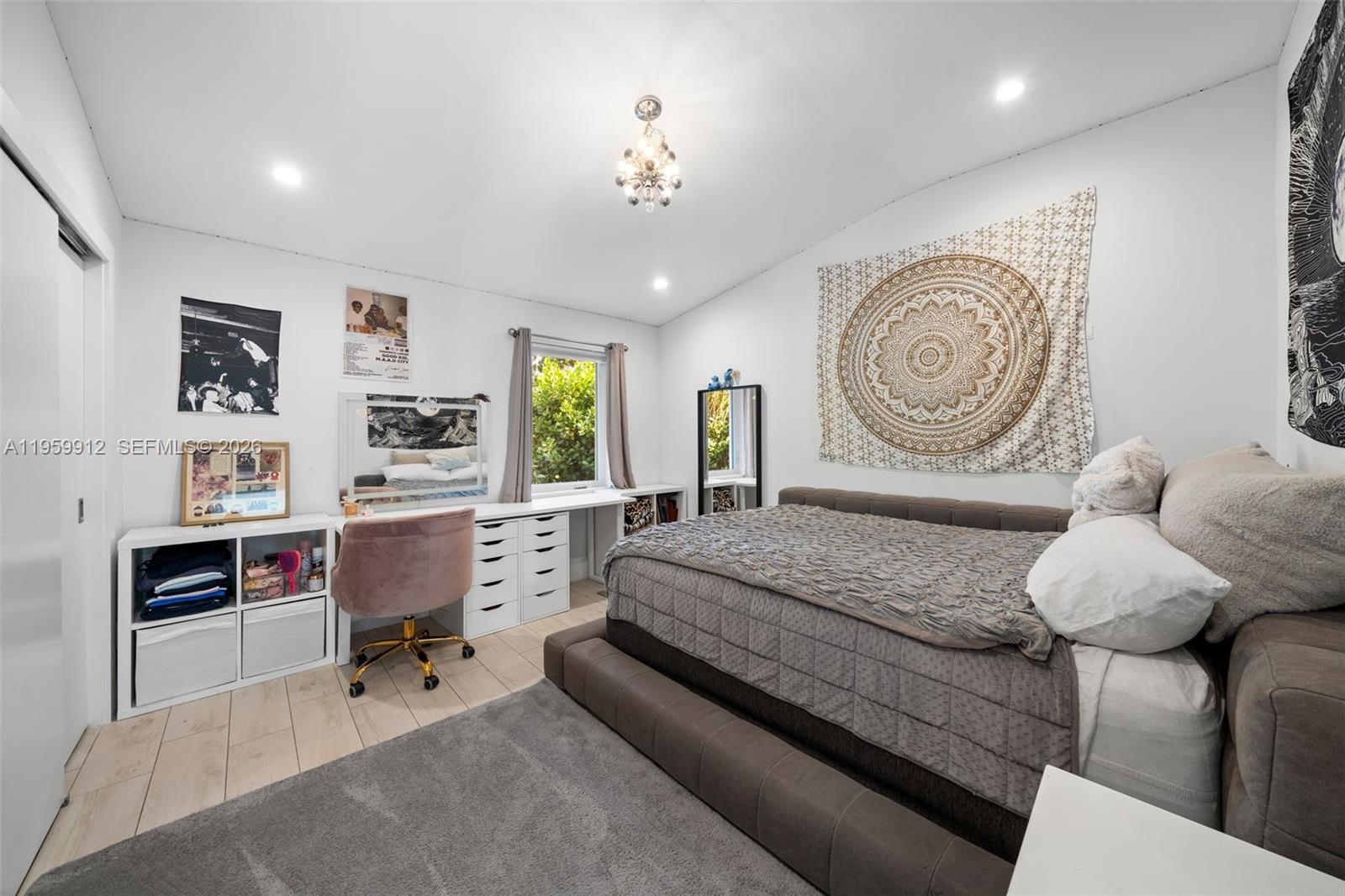 4595 N Jefferson Ave Miami Beach, FL 33140