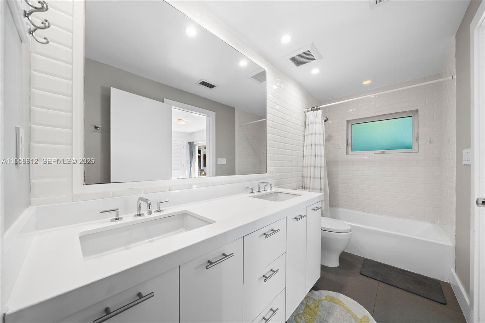 4595 N Jefferson Ave Miami Beach, FL 33140