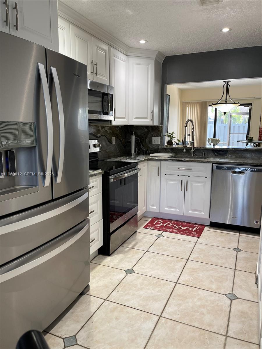 1422 Amanda St #1422