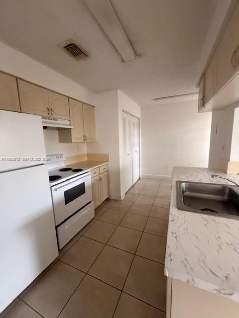 17500 NW 67th Pl #I-4