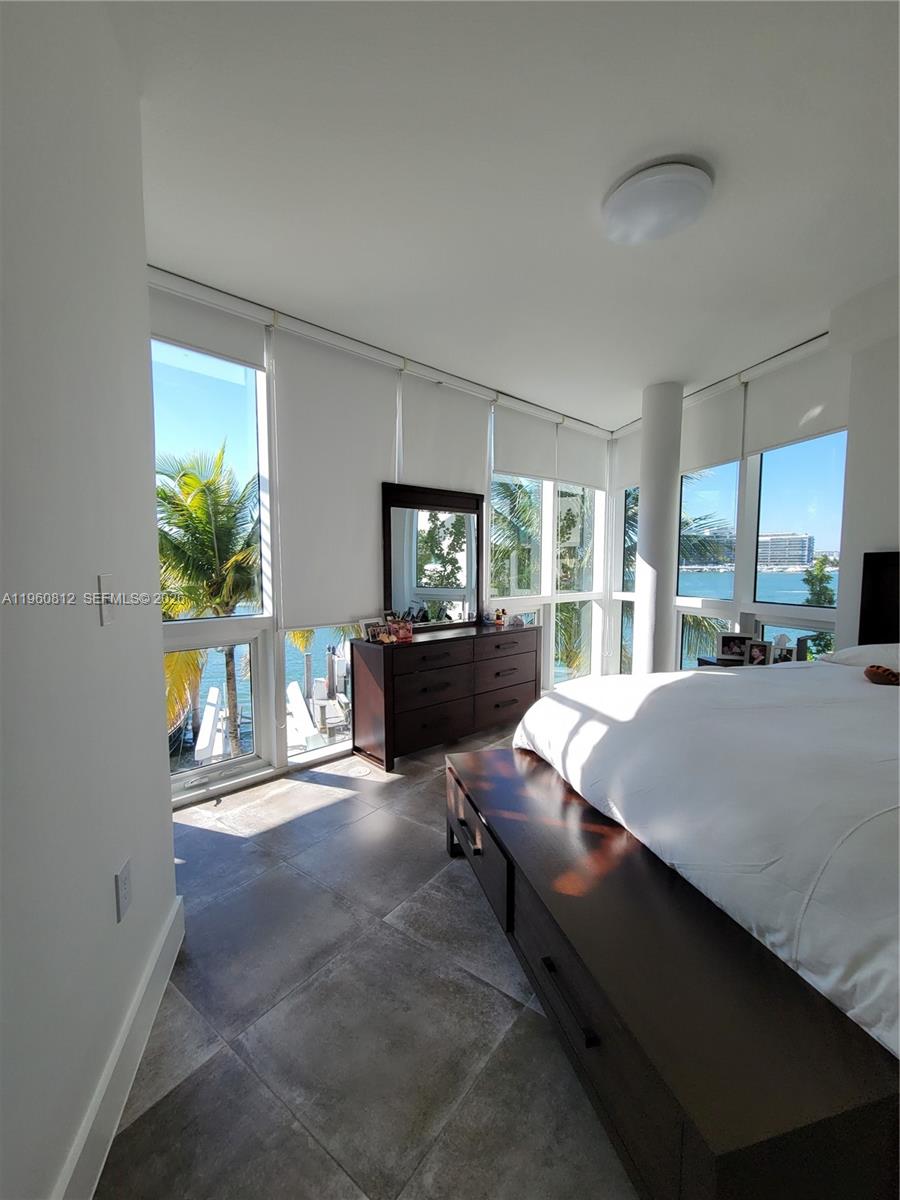 6580 Indian Crk Dr #209 Miami Beach, FL 33141