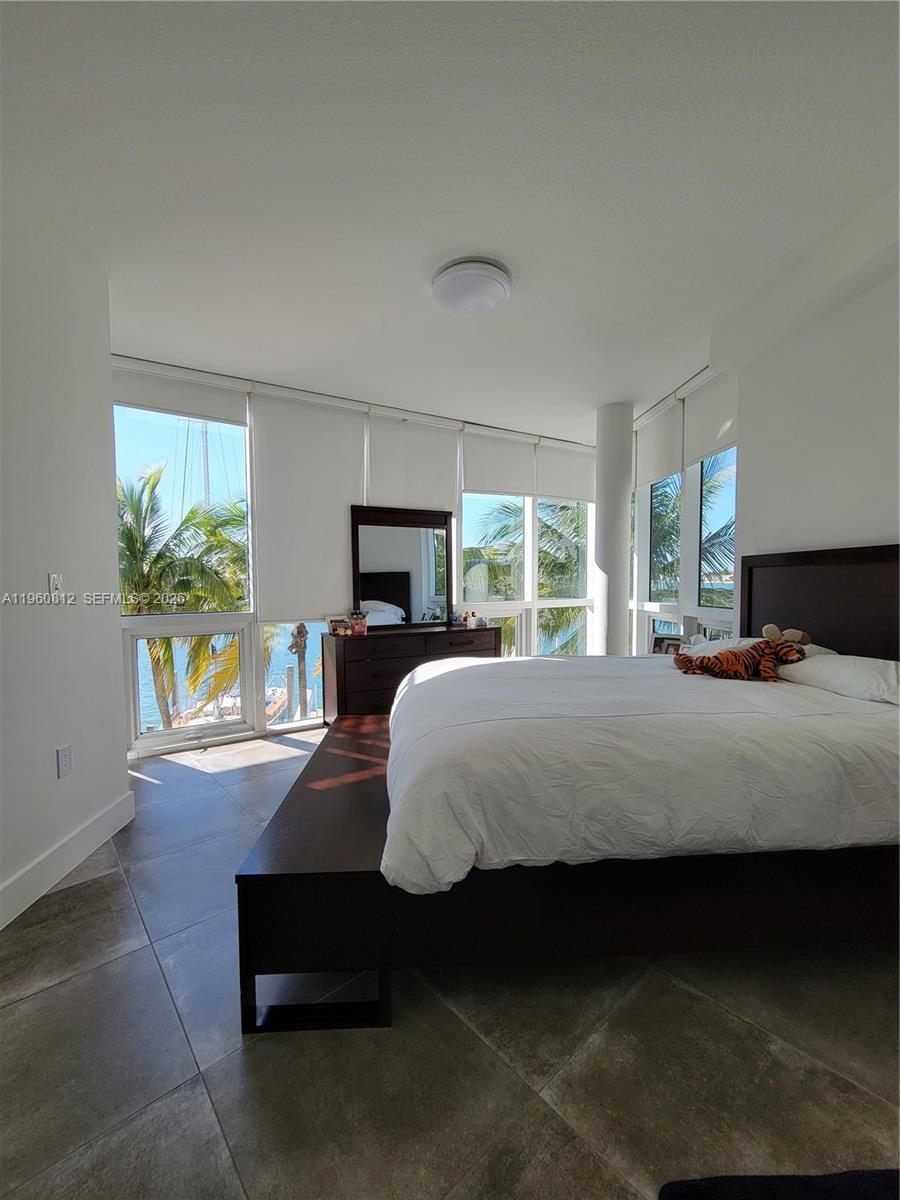 6580 Indian Crk Dr #209 Miami Beach, FL 33141