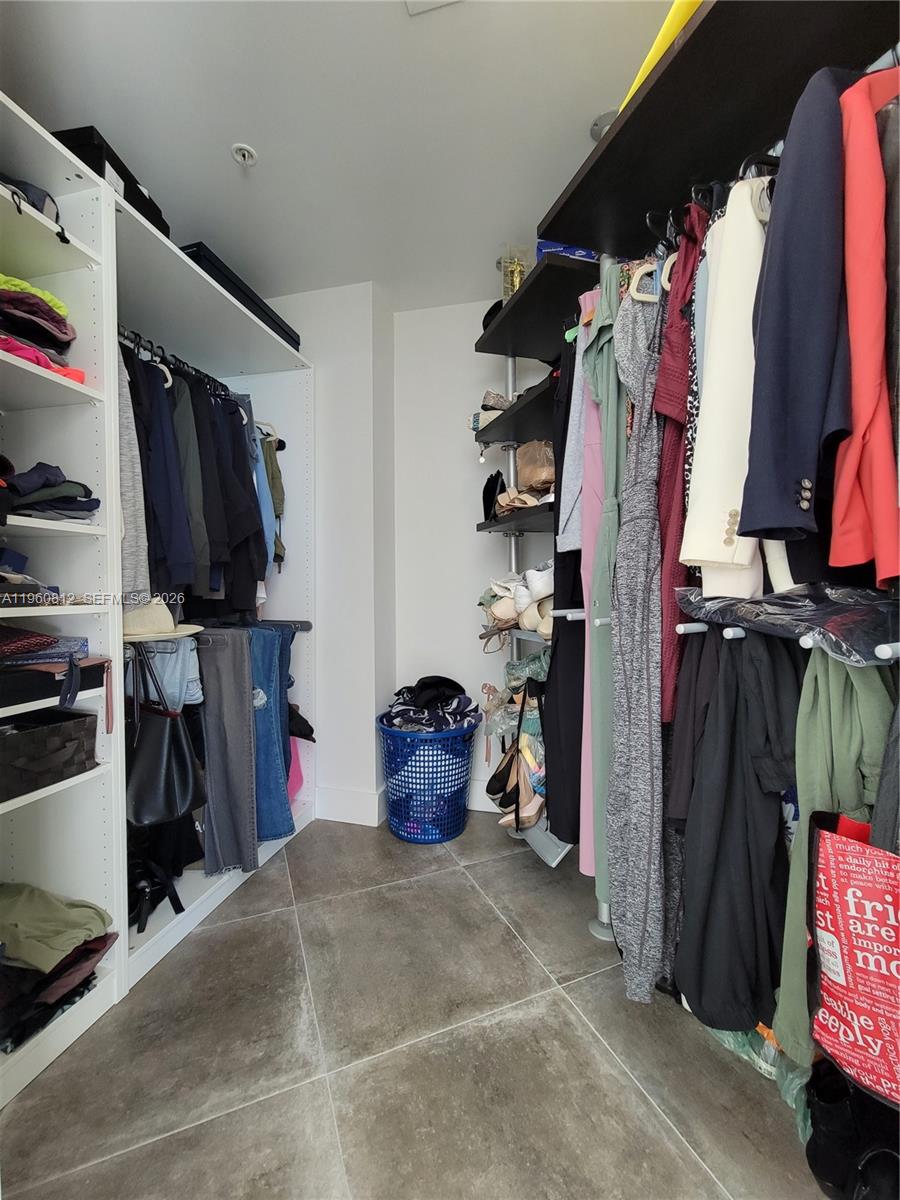 6580 Indian Crk Dr #209 Miami Beach, FL 33141