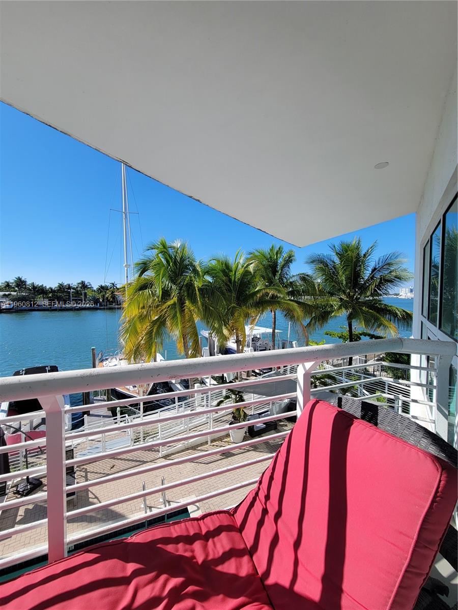 6580 Indian Crk Dr #209 Miami Beach, FL 33141