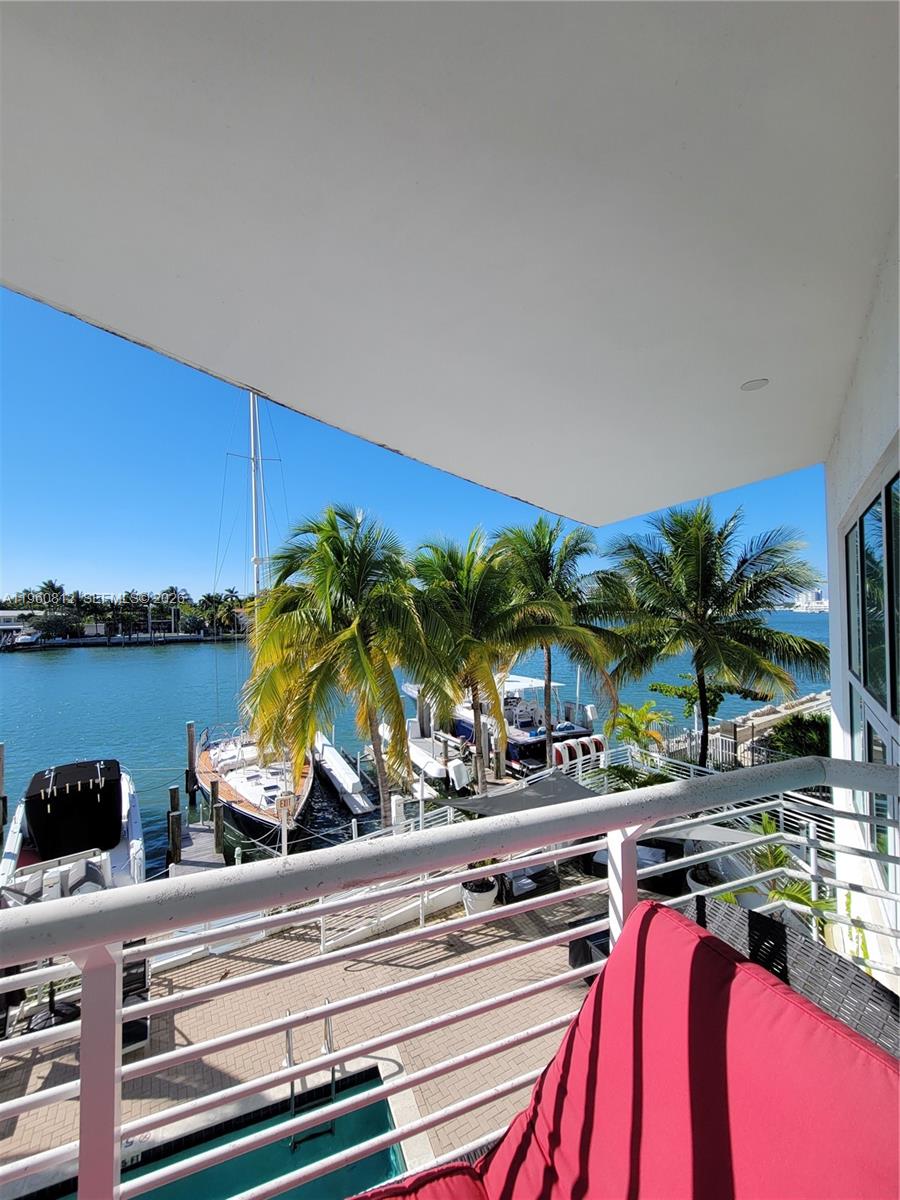 6580 Indian Crk Dr #209 Miami Beach, FL 33141