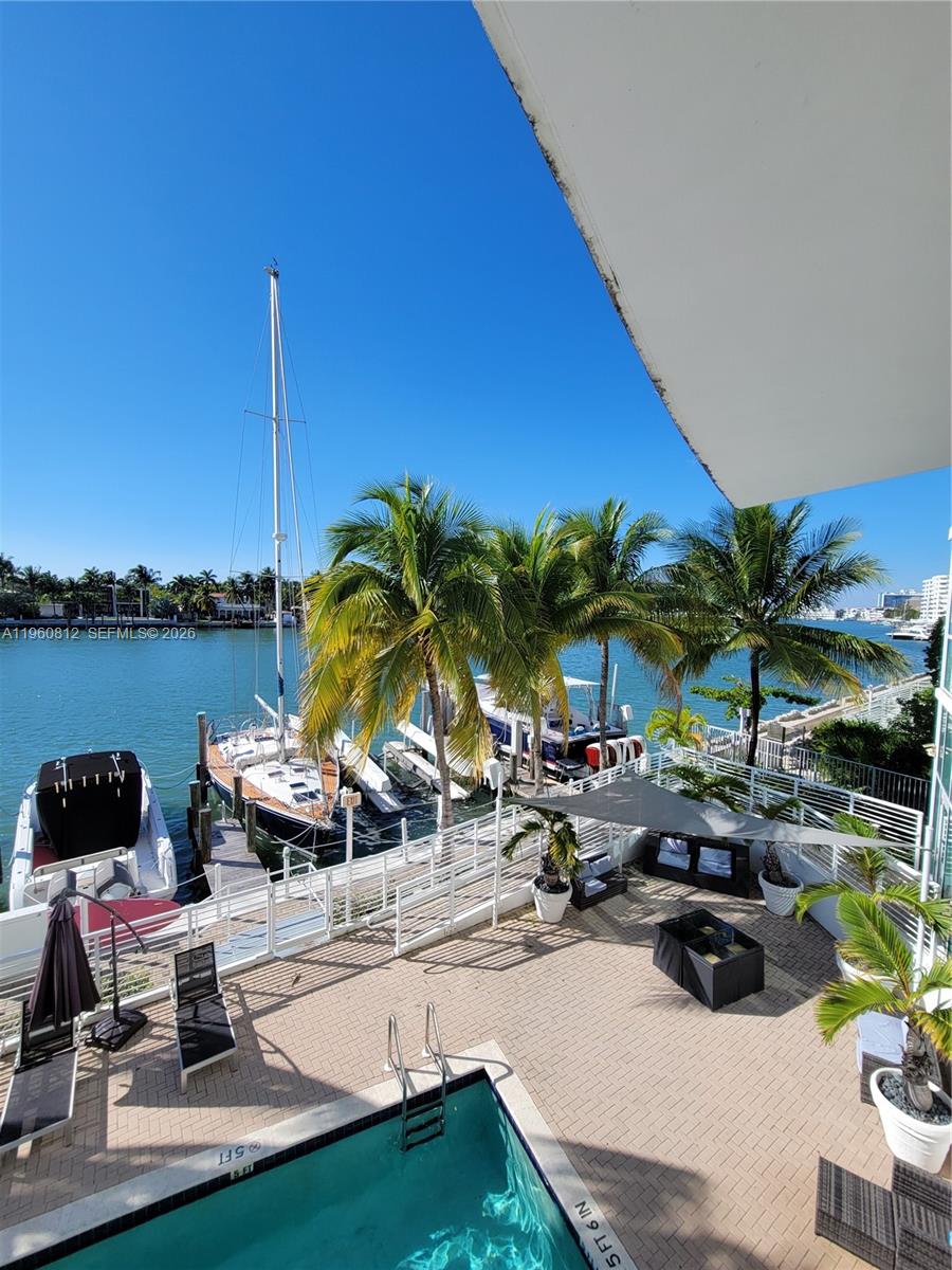 6580 Indian Crk Dr #209 Miami Beach, FL 33141