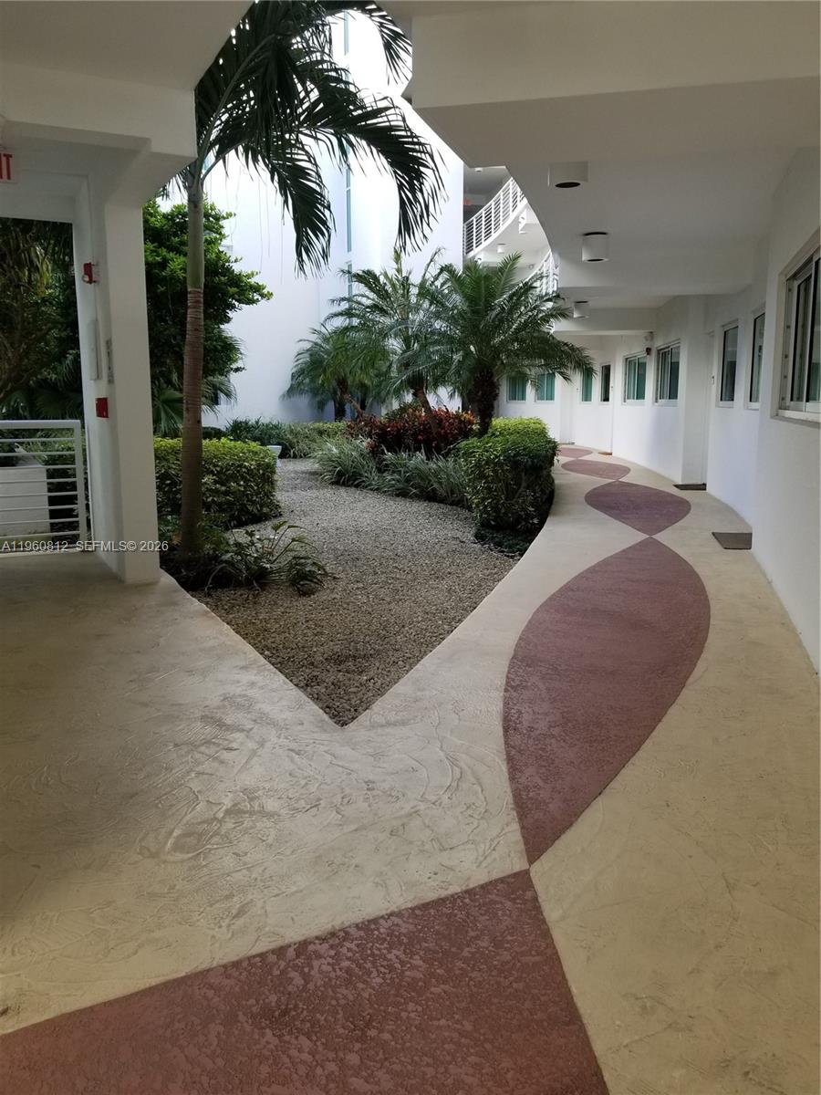 6580 Indian Crk Dr #209 Miami Beach, FL 33141