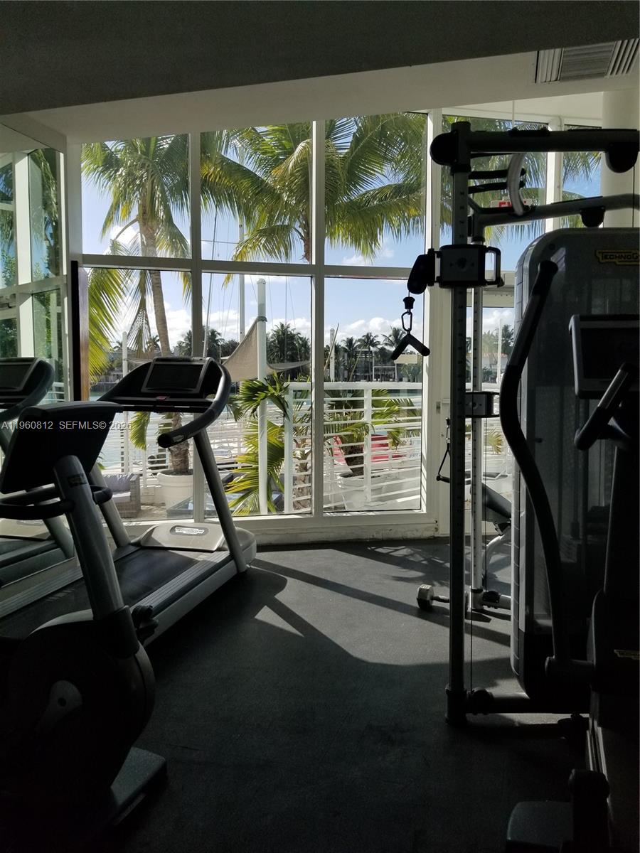 6580 Indian Crk Dr #209 Miami Beach, FL 33141