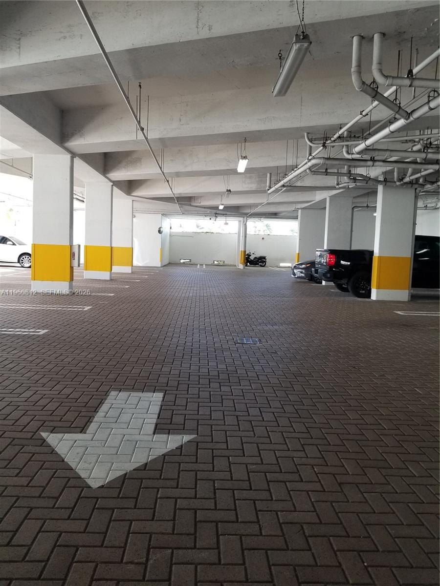 6580 Indian Crk Dr #209 Miami Beach, FL 33141