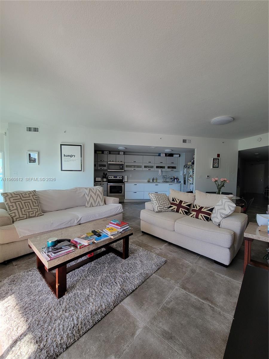 6580 Indian Crk Dr #209 Miami Beach, FL 33141