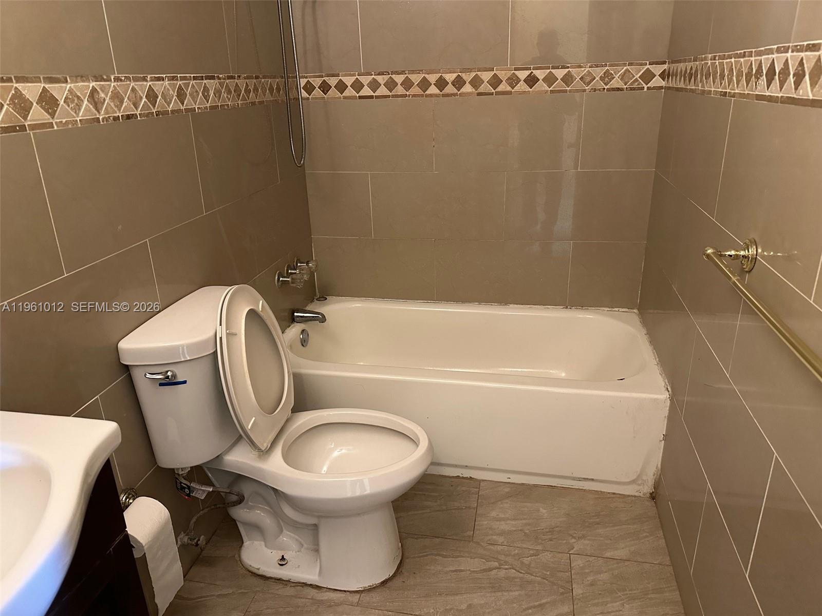 1655 NW 116th St #front Miami, FL 33167