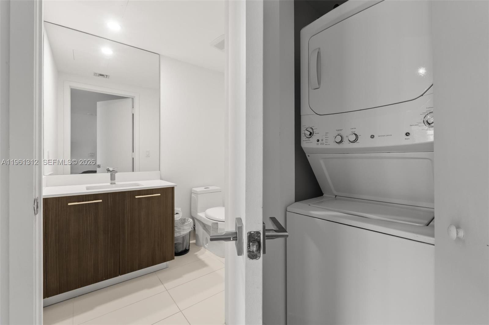 image Brickell Heights East10