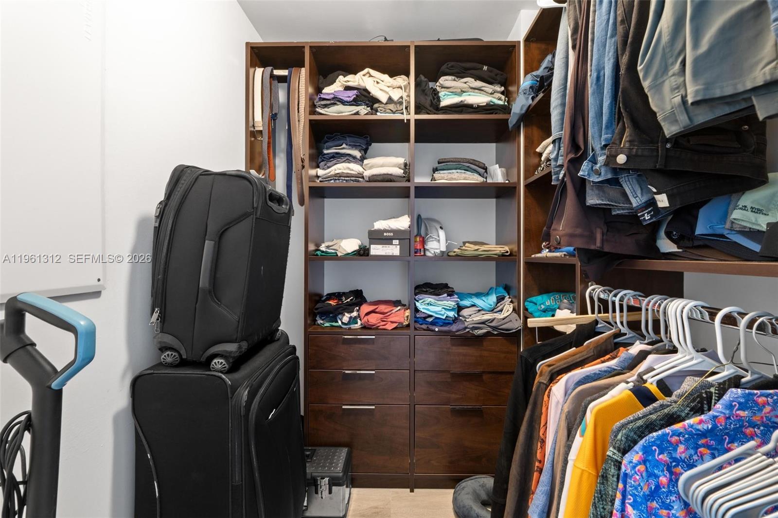 image Brickell Heights East13