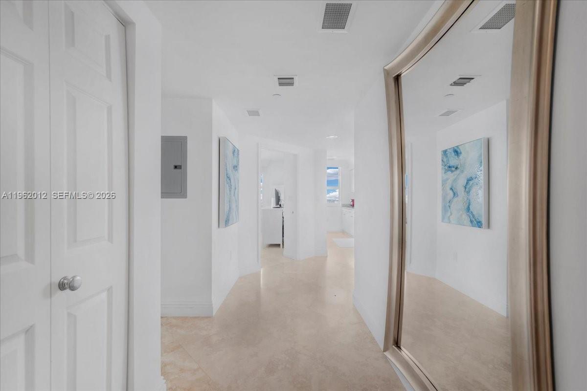 19501 W Country Clb Dr #2513 Aventura, FL 33180