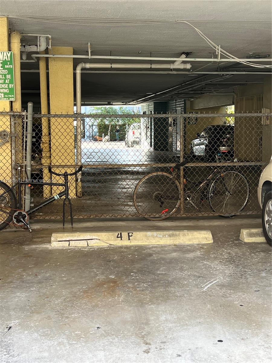 915 Jefferson Ave #4F Miami Beach, FL 33139