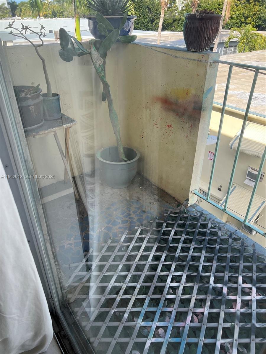 915 Jefferson Ave #4F Miami Beach, FL 33139