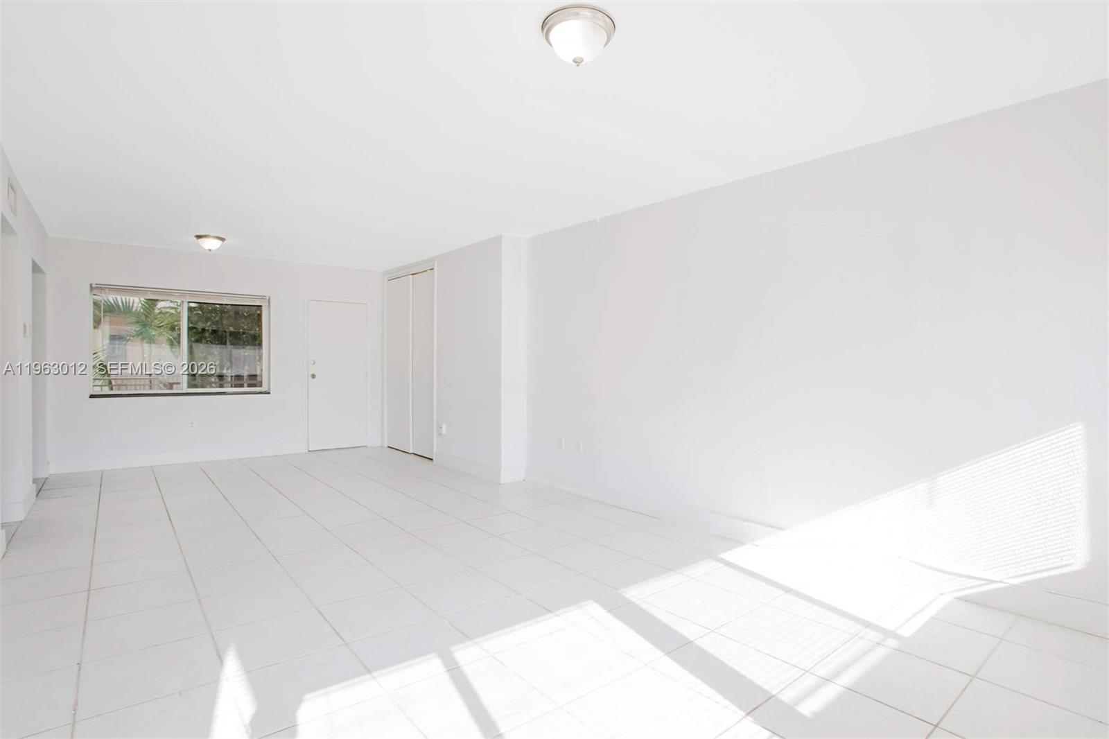 10001 W Bay Hbr Dr #208 Bay Harbor Islands, FL 33154