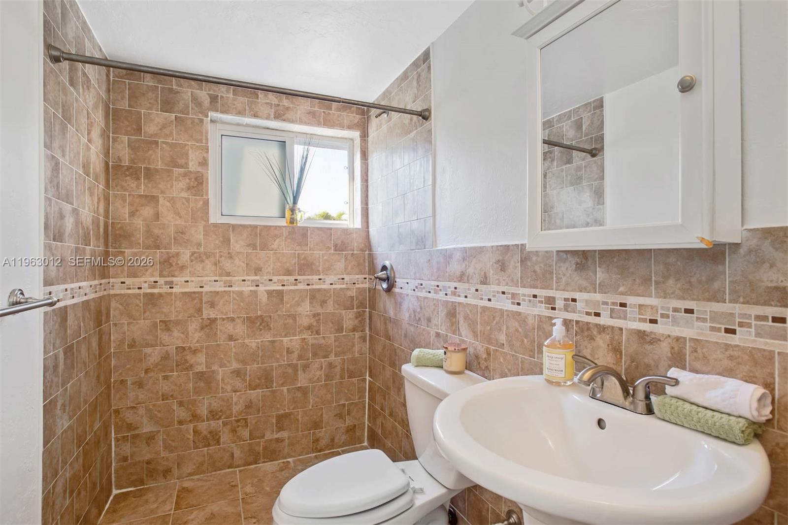 10001 W Bay Hbr Dr #208 Bay Harbor Islands, FL 33154