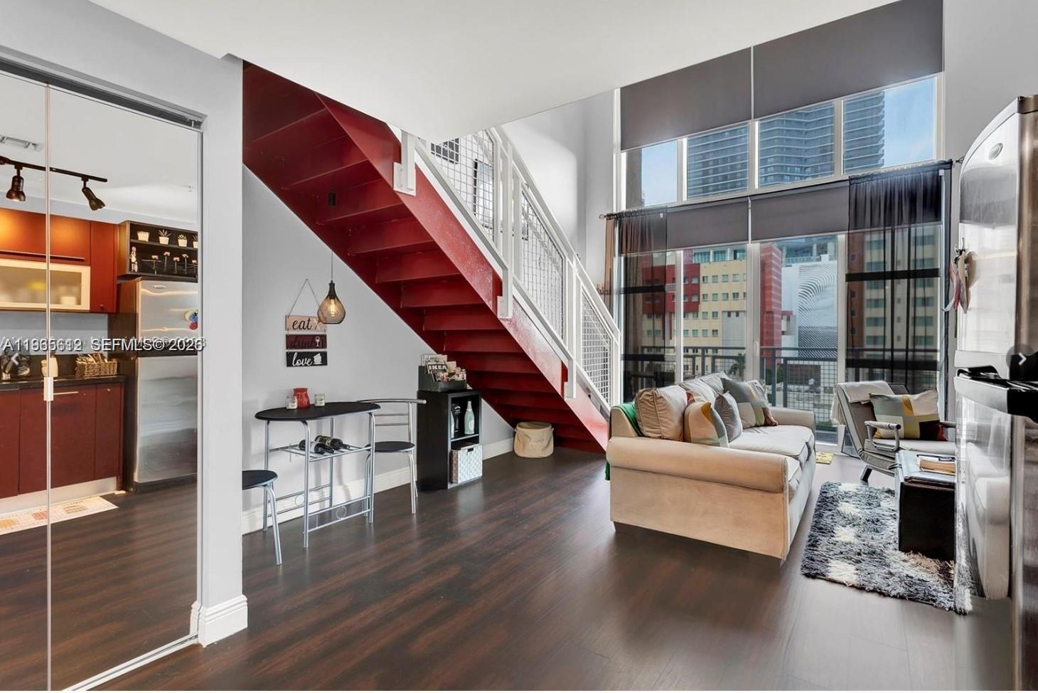 image Vizcayne North13