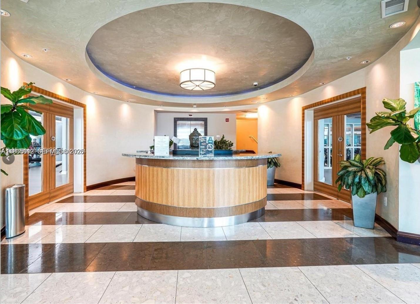 image Vizcayne North28