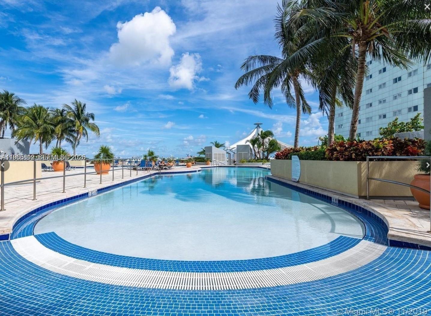 image Vizcayne North35