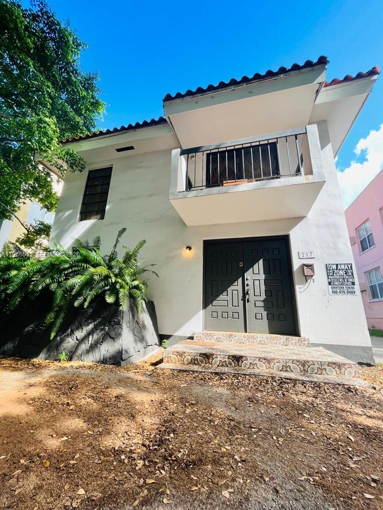 217 Calabria Ave #217