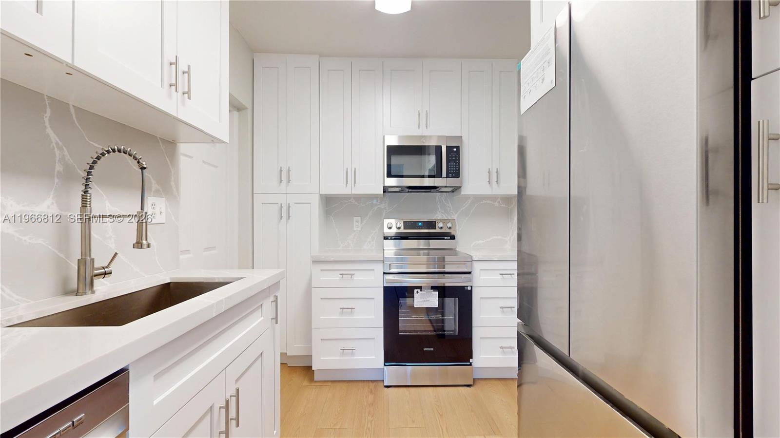 15264 SW 102nd Ct Miami, FL 33157