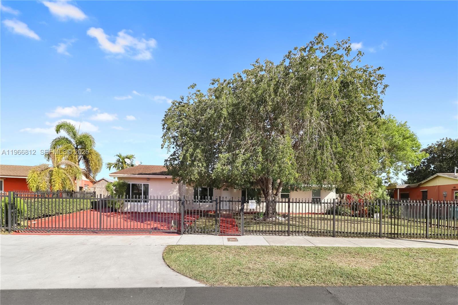 15264 SW 102nd Ct Miami, FL 33157