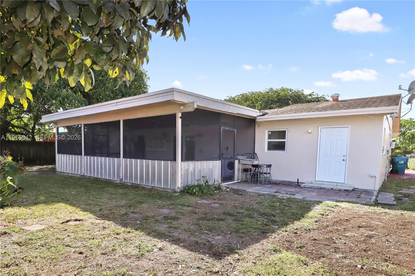 15264 SW 102nd Ct Miami, FL 33157