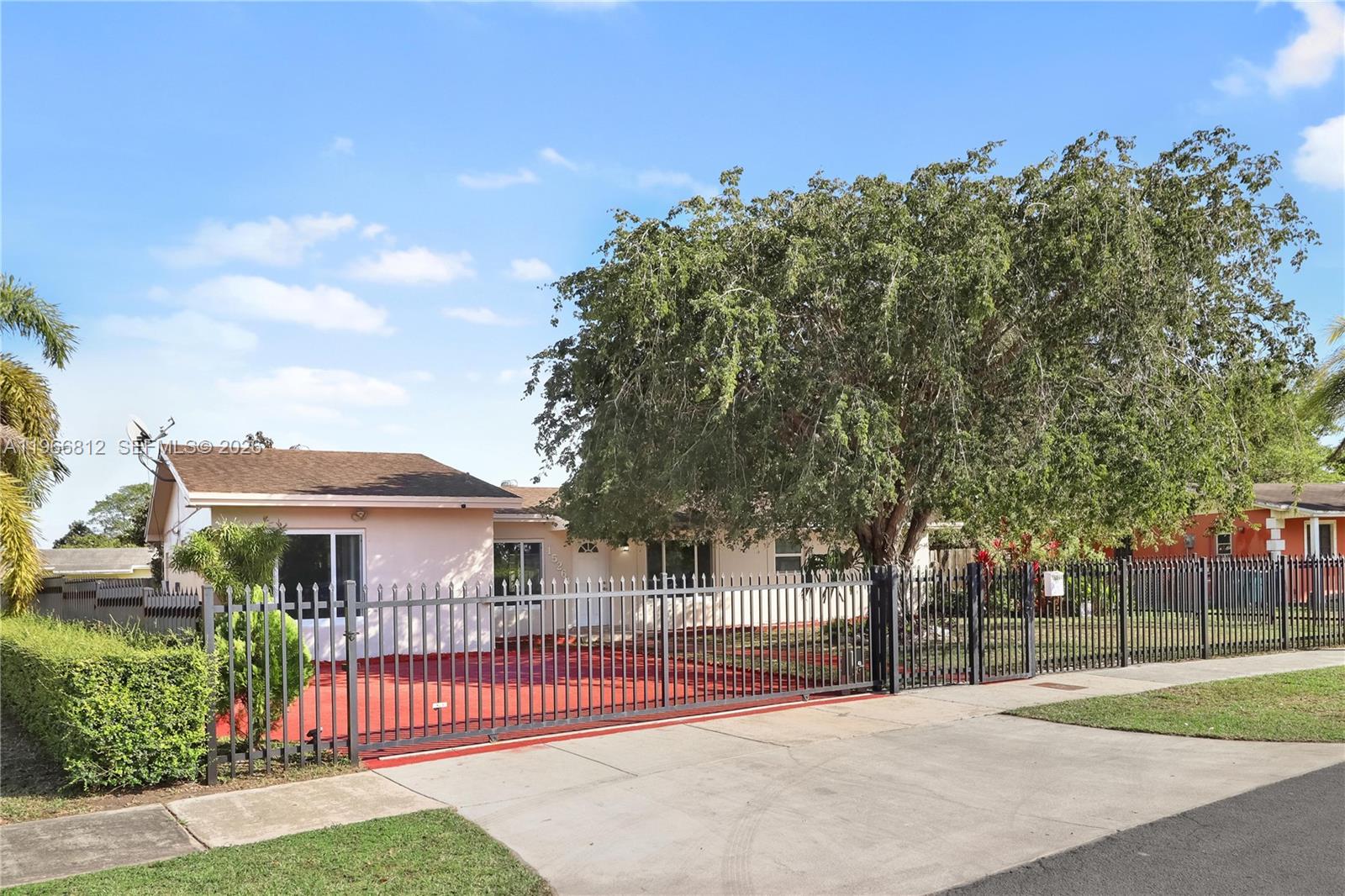 15264 SW 102nd Ct Miami, FL 33157