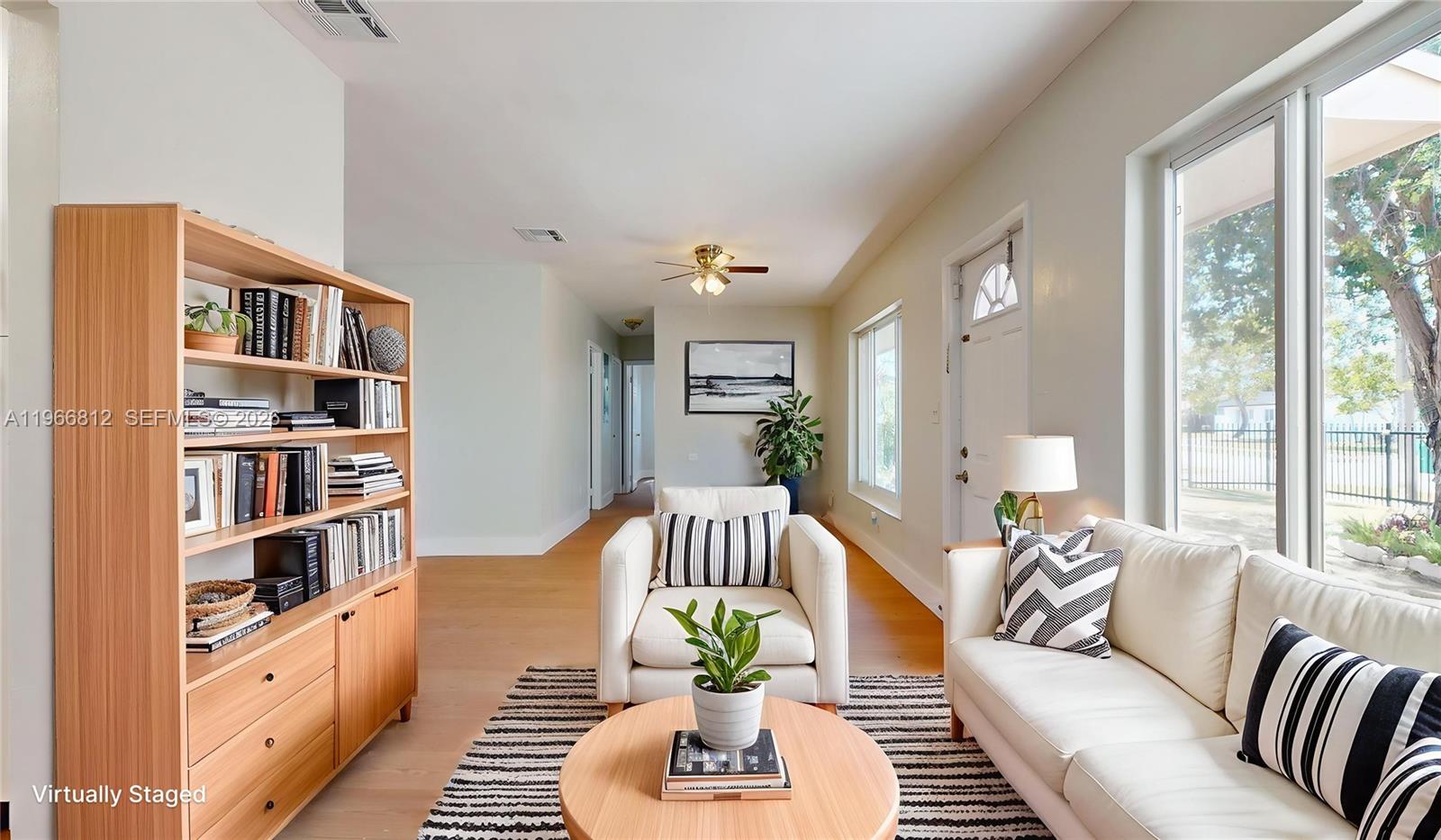 15264 SW 102nd Ct Miami, FL 33157