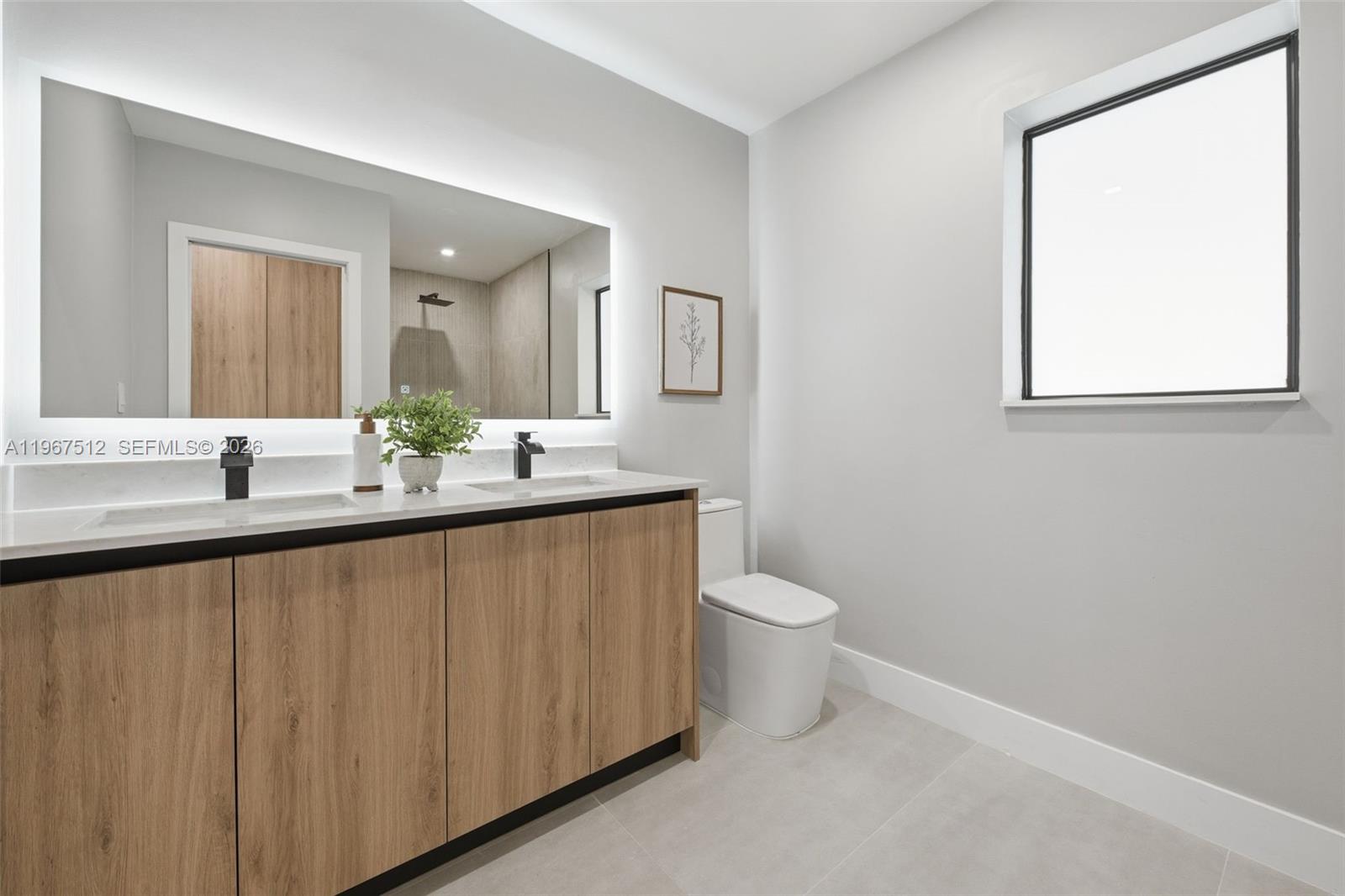 3021 SW 12th St Miami, FL 33135