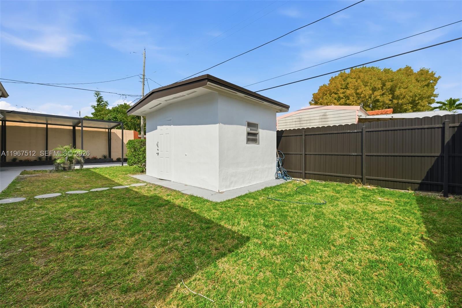 3021 SW 12th St Miami, FL 33135