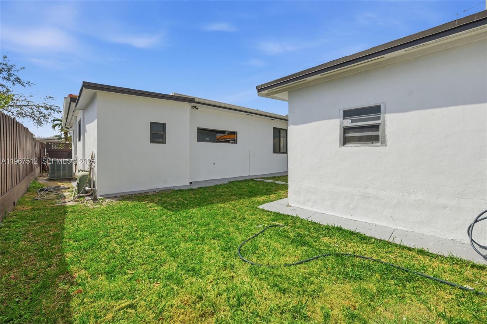 3021 SW 12th St Miami, FL 33135