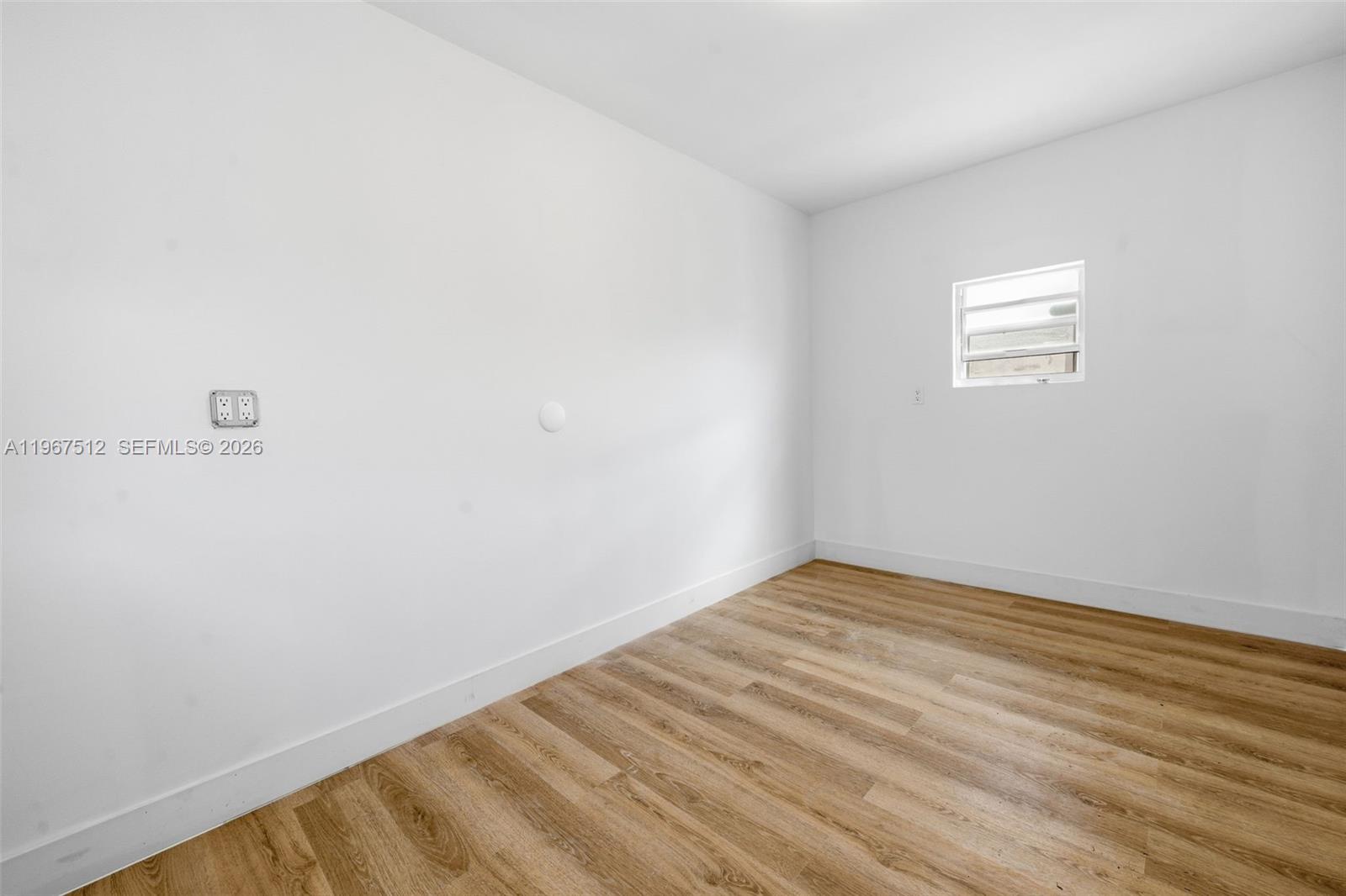 3021 SW 12th St Miami, FL 33135