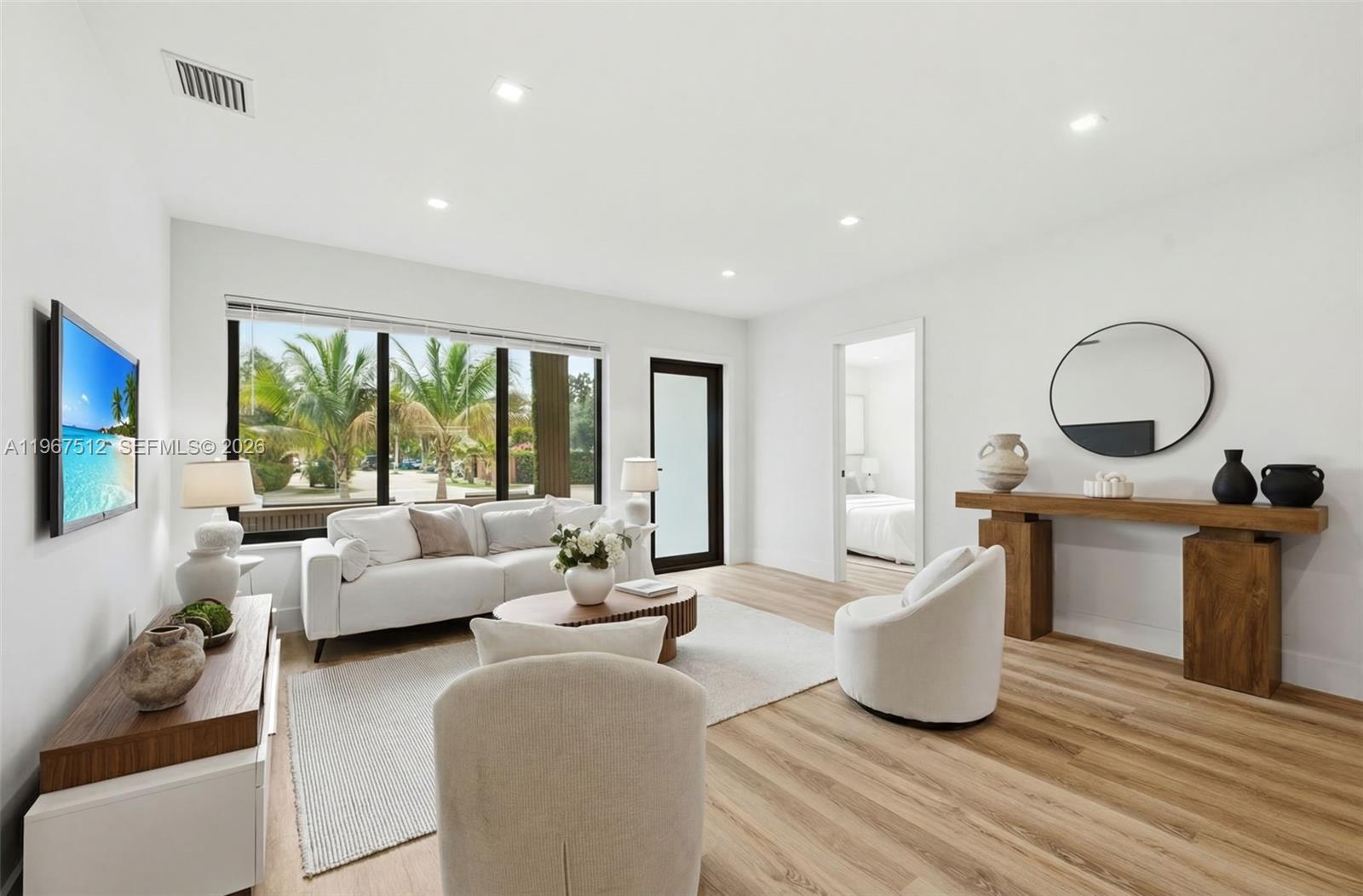 3021 SW 12th St Miami, FL 33135