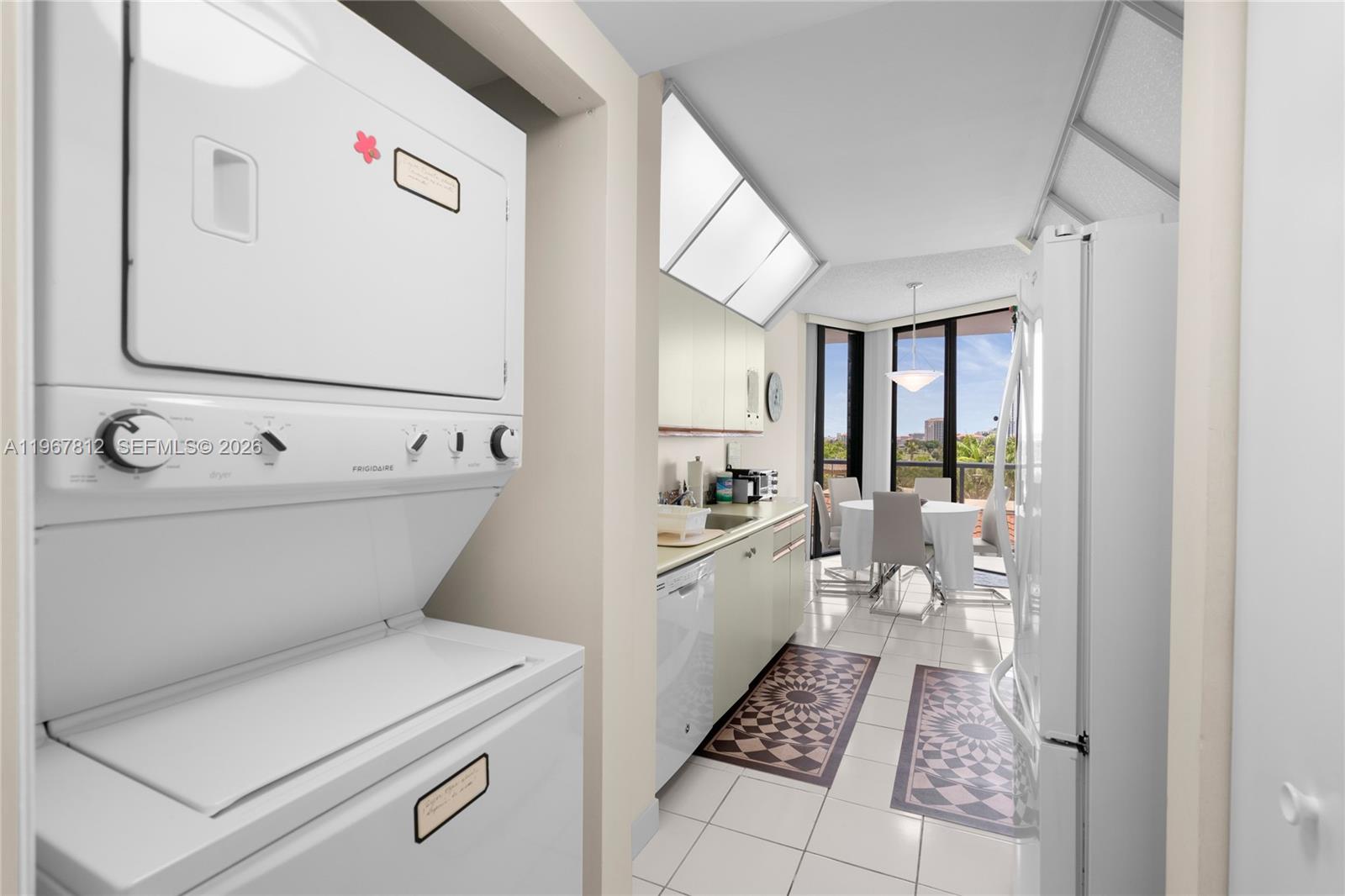 image Hamptons West31