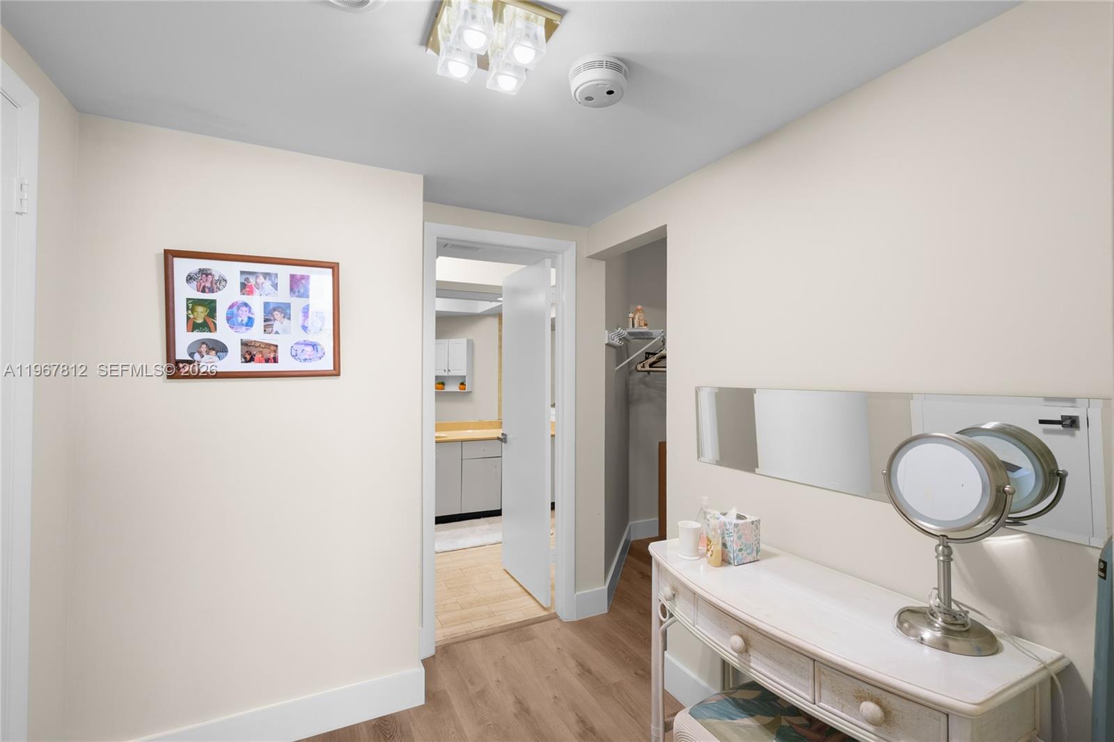 image Hamptons West36