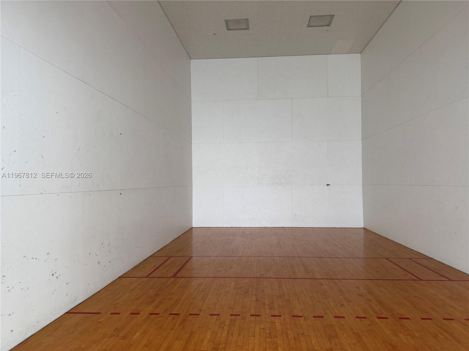 image Hamptons West56