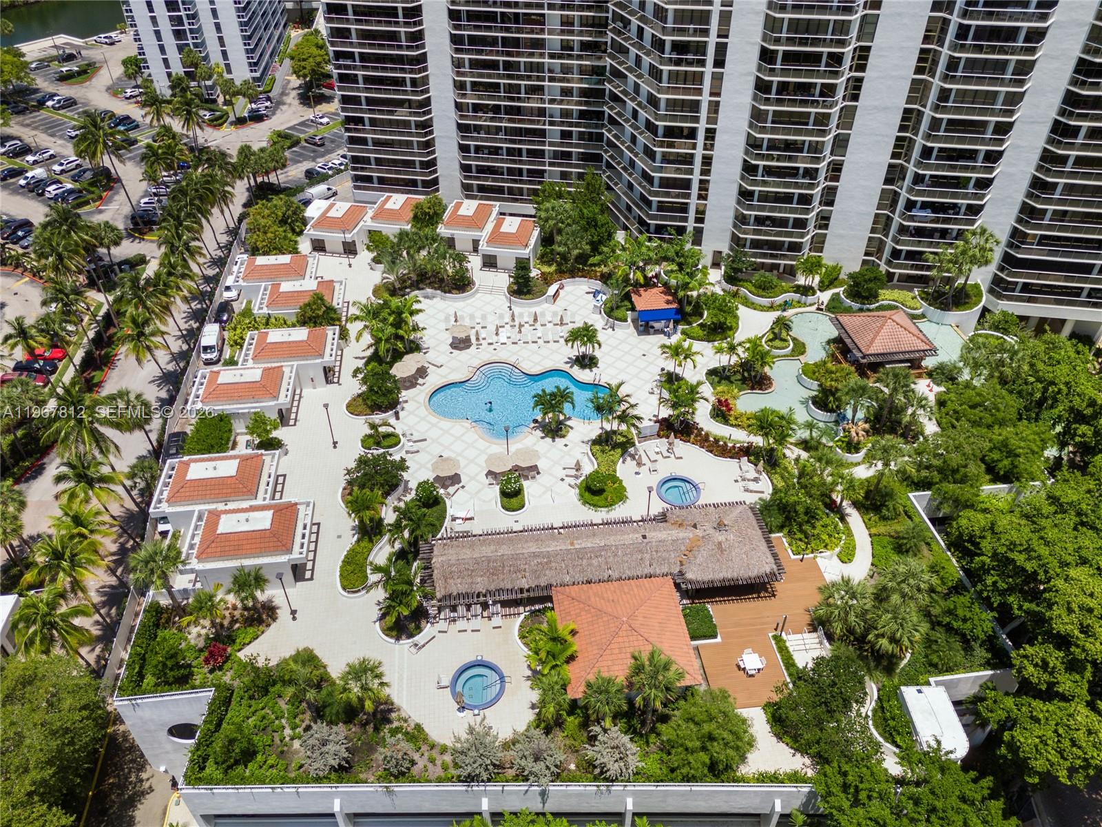 image Hamptons West62