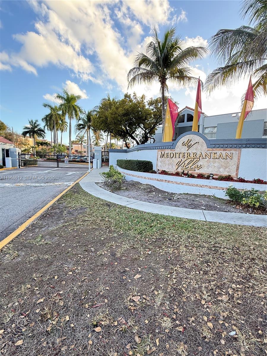 6272 NW 186th St #301