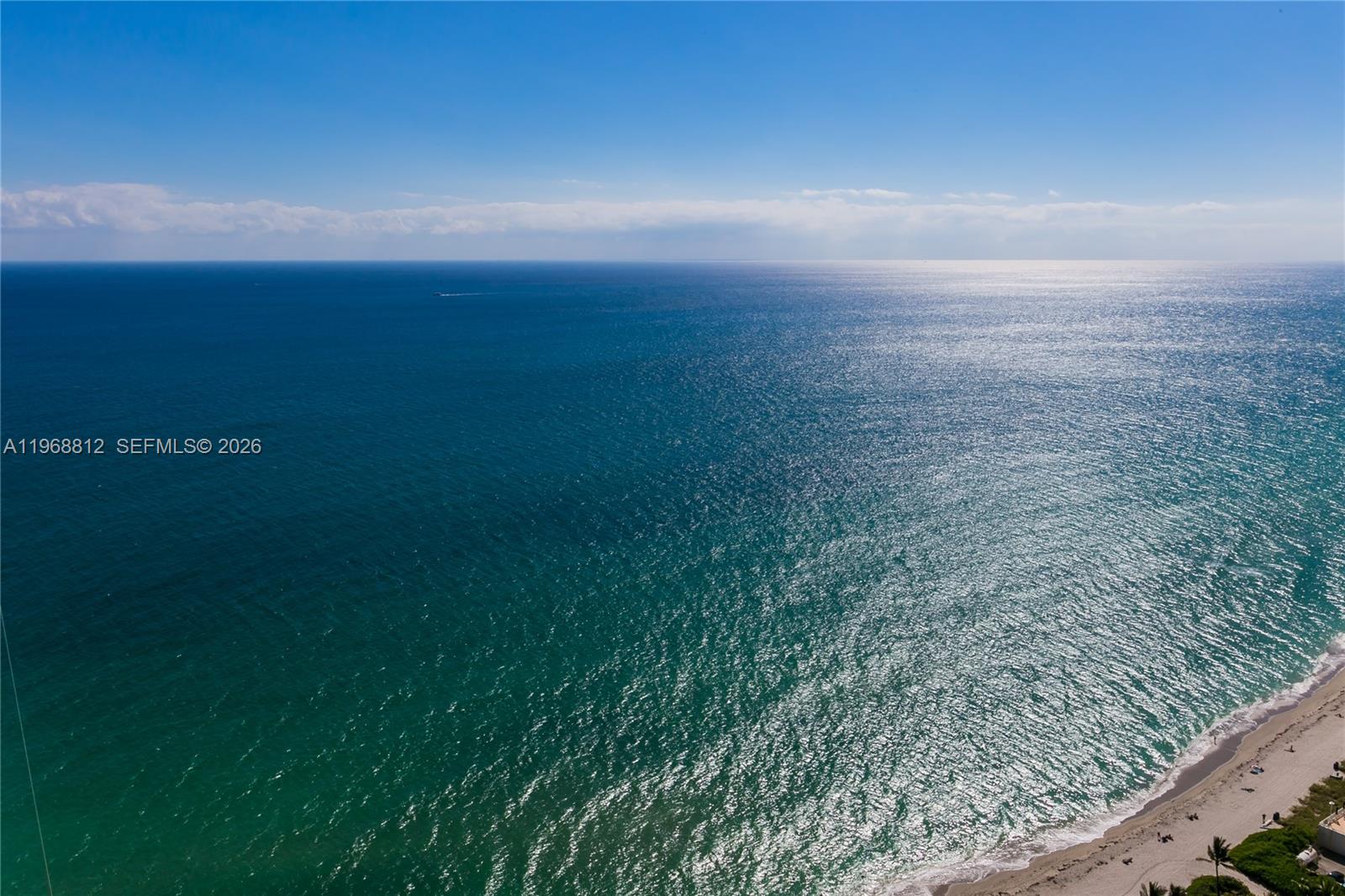 image Beach Club 221