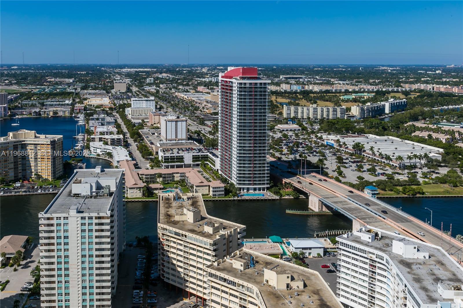 image Beach Club 222