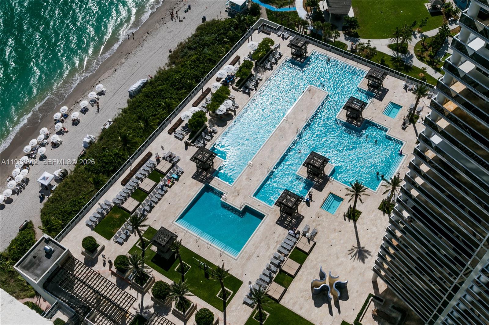 image Beach Club 234