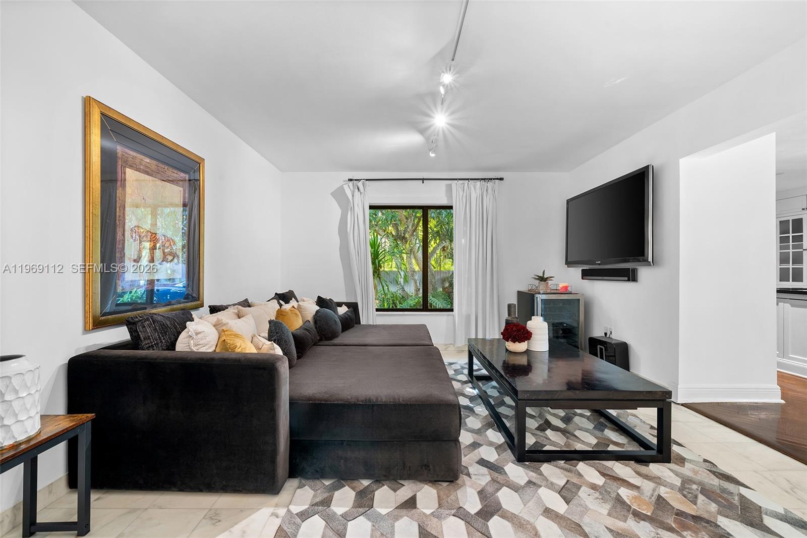 575 Hibiscus Ln Miami, FL 33137