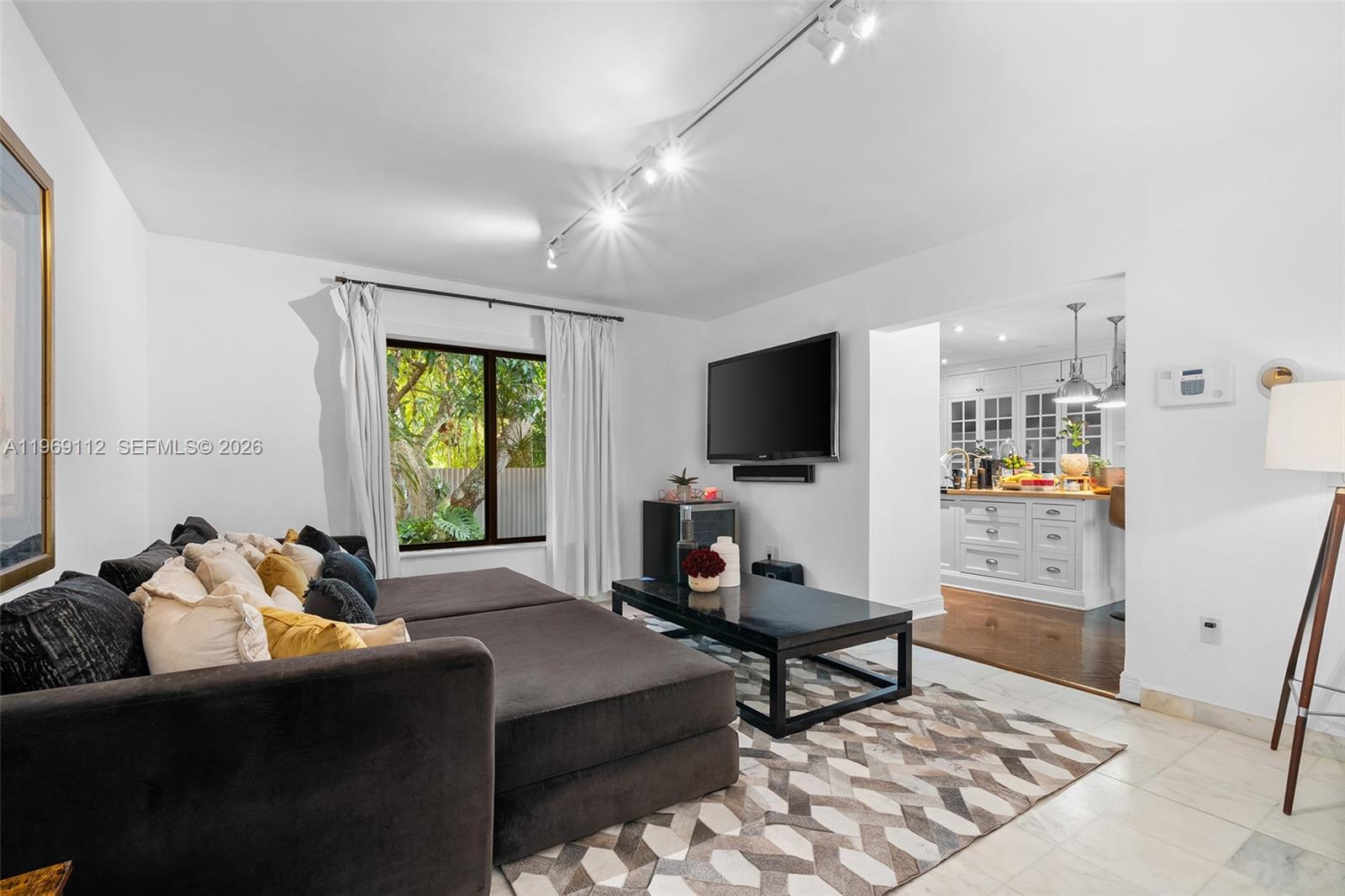 575 Hibiscus Ln Miami, FL 33137