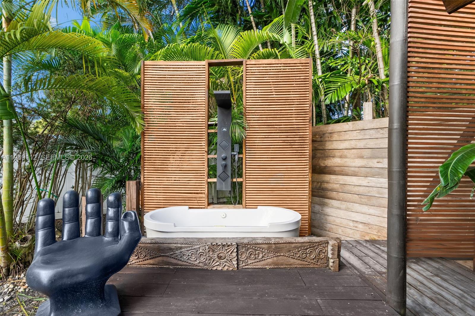 575 Hibiscus Ln Miami, FL 33137