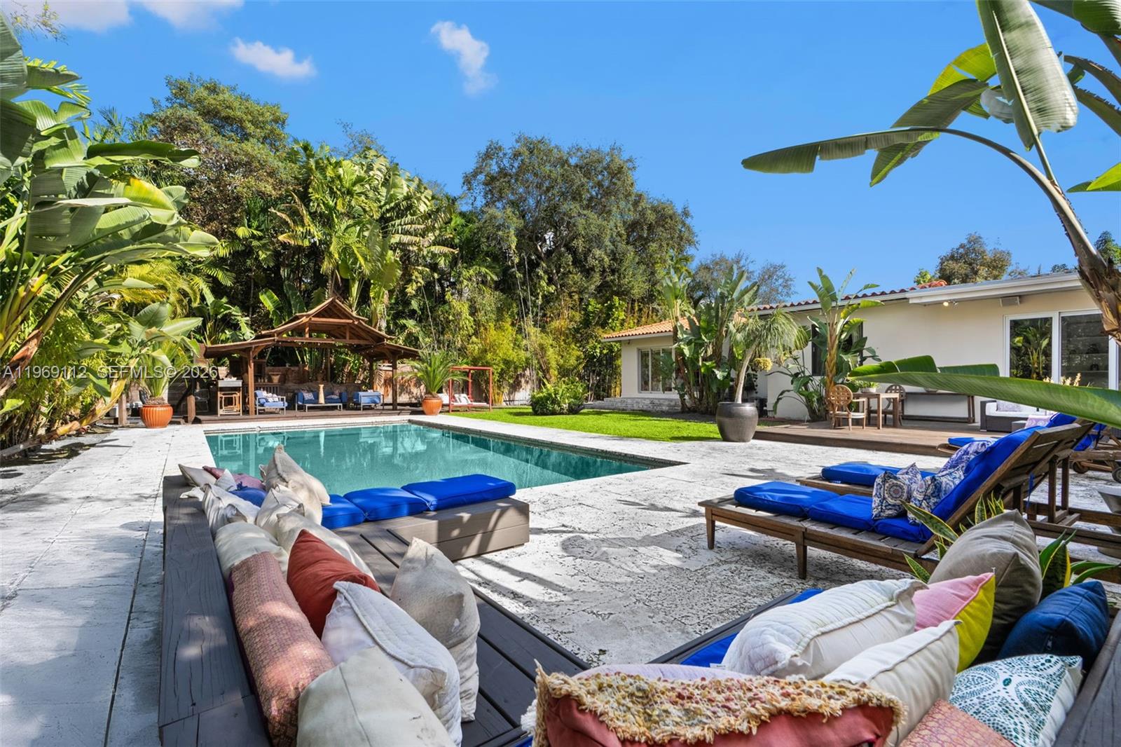 575 Hibiscus Ln Miami, FL 33137