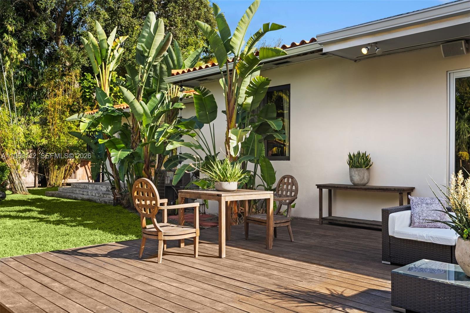 575 Hibiscus Ln Miami, FL 33137