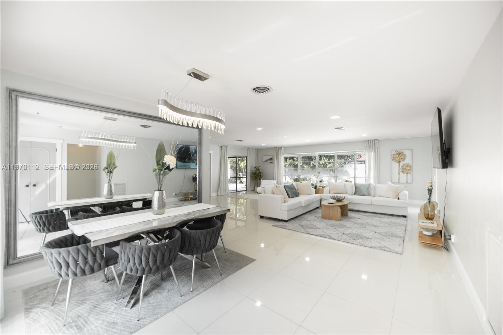 2121 NE 62nd St Fort Lauderdale, FL 33308